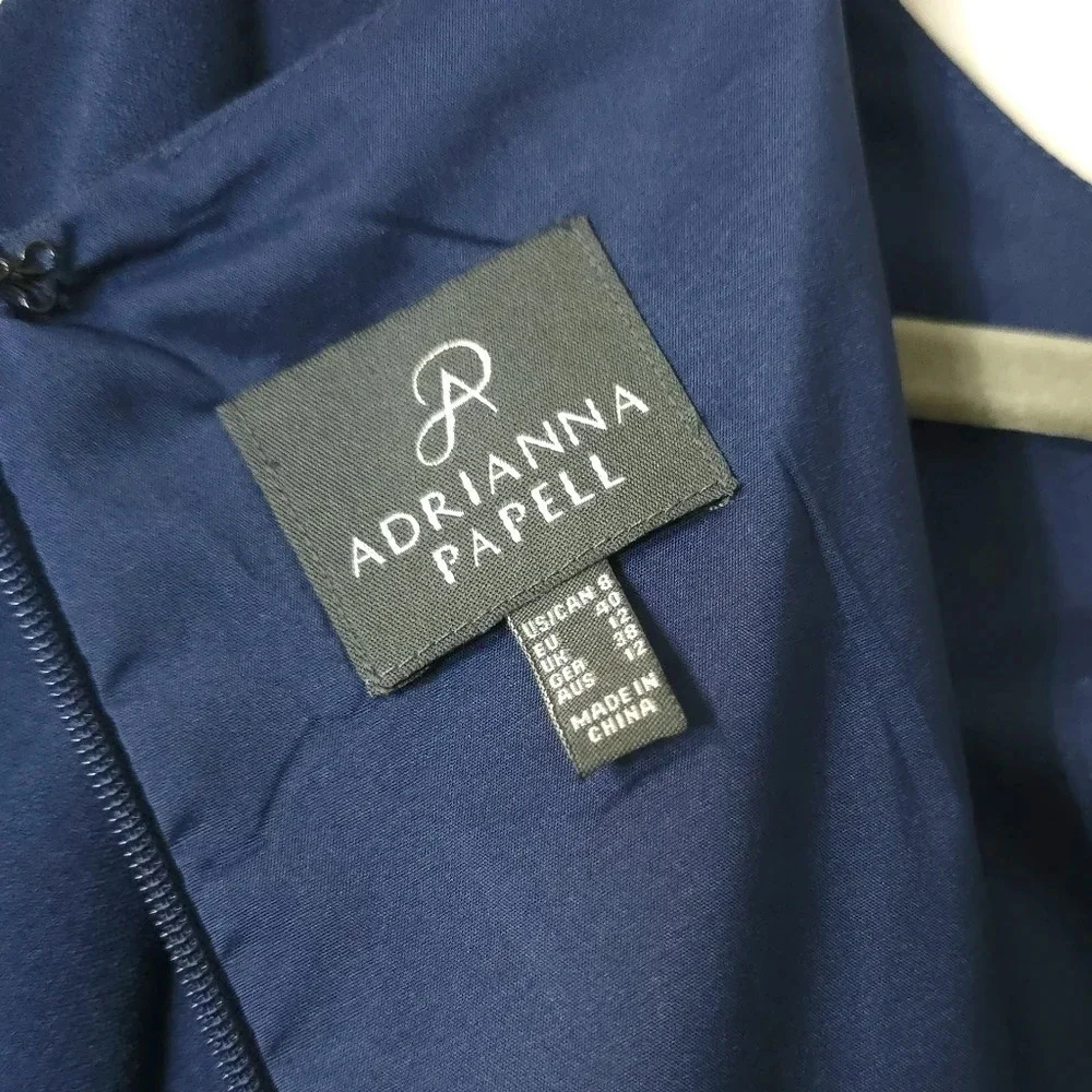 ADRIANNA PAPELL Nwot Short Sleeve Sheath Dress w/ Embroidered Flowers, Size 8 - Picture 9 of 16